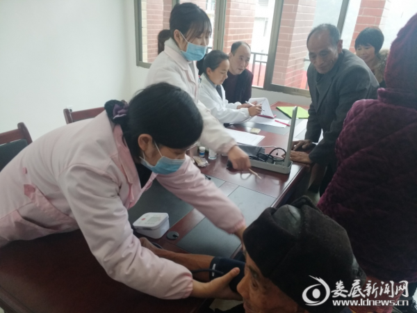 新化最新新闻，温馨日常小趣事报道