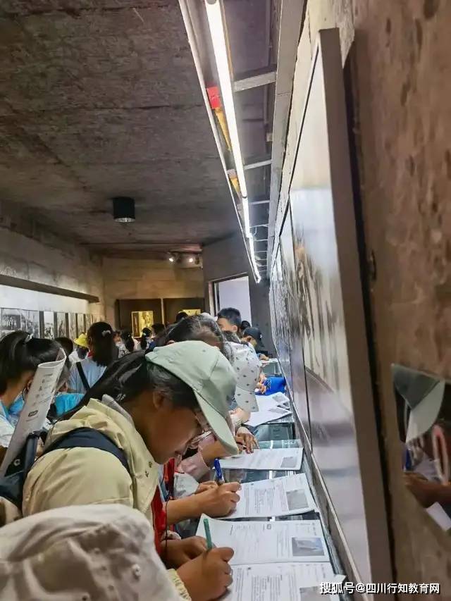 犬神最新动态，一路学习，自信闪耀