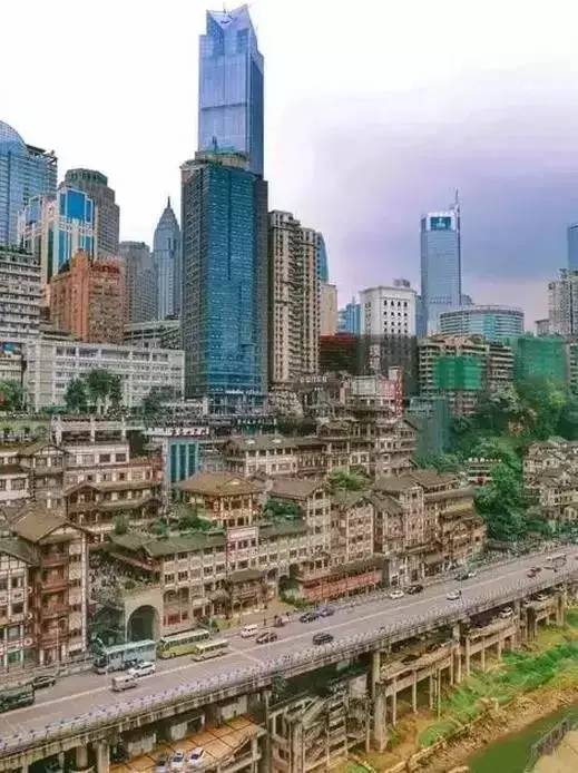 重庆最新楼盘，自然美景的轻松探索之旅