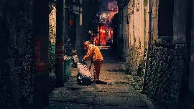 全力守护最新，小巷中的隐藏宝藏探索