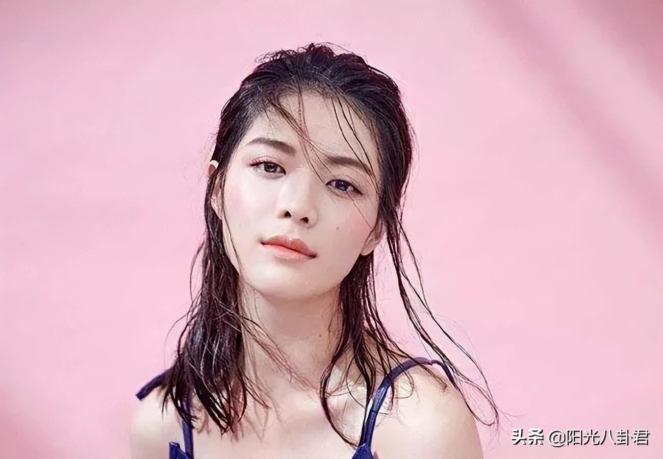 审美视角下的多元探讨，女明星的胸部魅力解析
