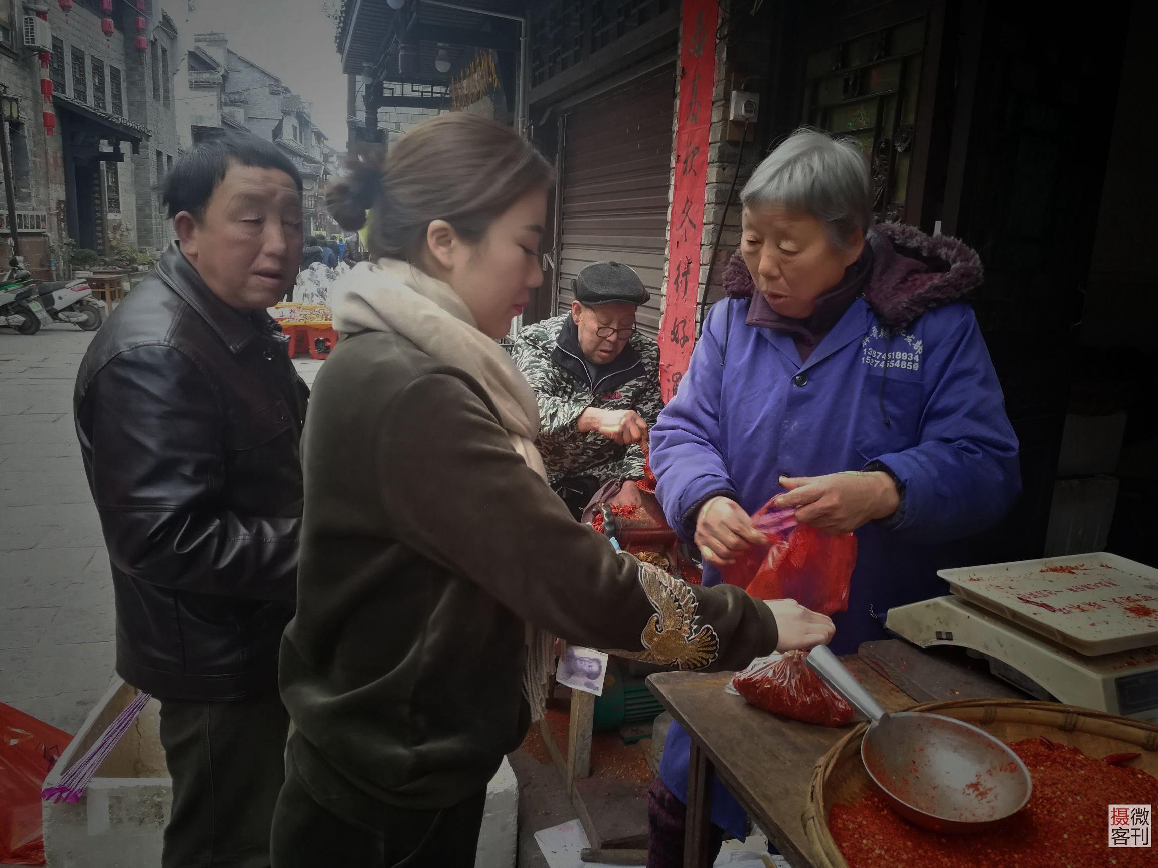 YY最新动态揭秘，小巷深处的独特风味特色小店探秘之旅