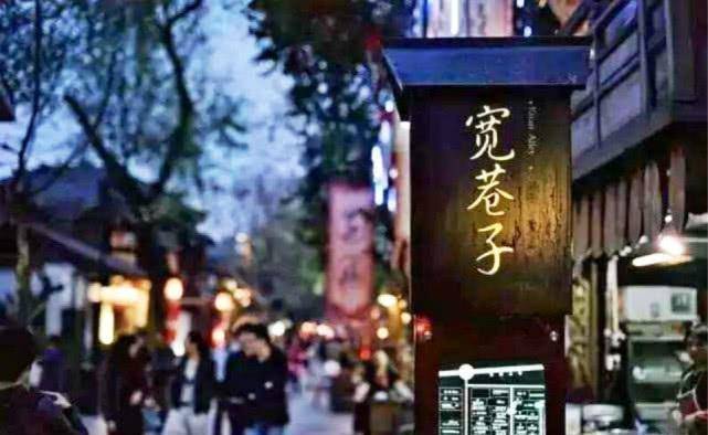 巷弄深处的奇遇记，探索特色小店与最新公休假的独特风情